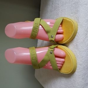 Wild Diva Lime Green High Heel Shoes Slip-on Style Size 7